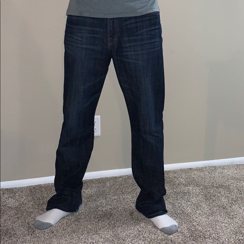 Men’s Lucky Brand jeans.
